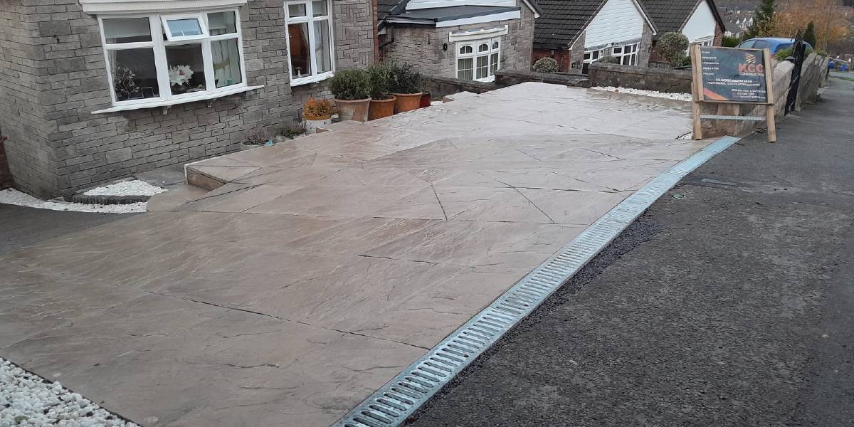 Builders in Stoke-on-Trent and Staffordshire. Builders in Stoke-on-Trent and Staffordshire.